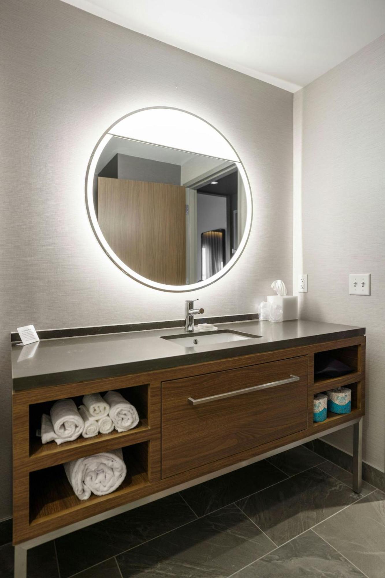 Courtyard By Marriott Indianapolis فِشرز المظهر الخارجي الصورة
