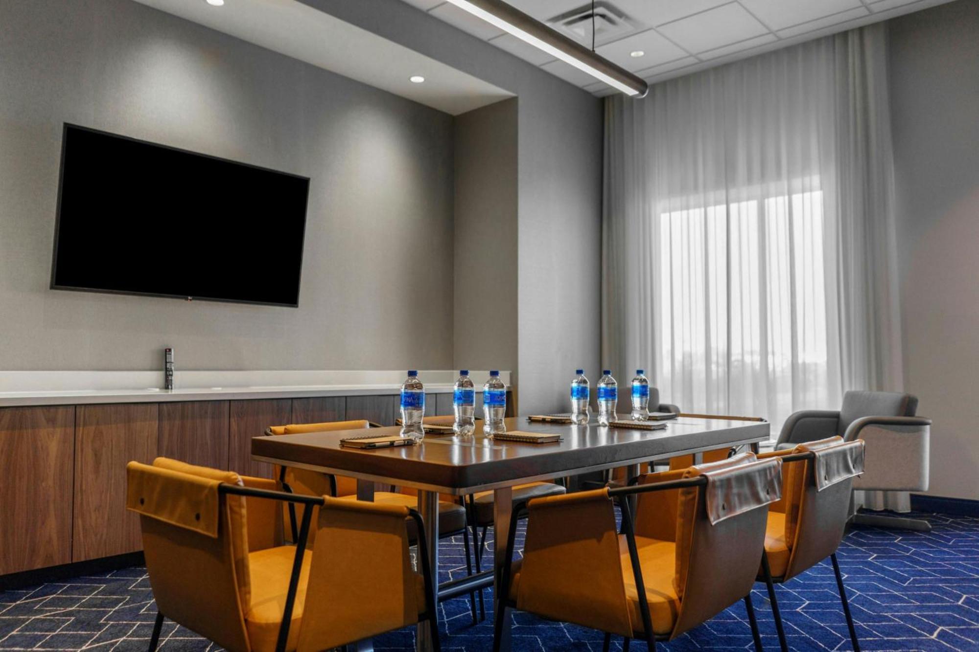 Courtyard By Marriott Indianapolis فِشرز المظهر الخارجي الصورة