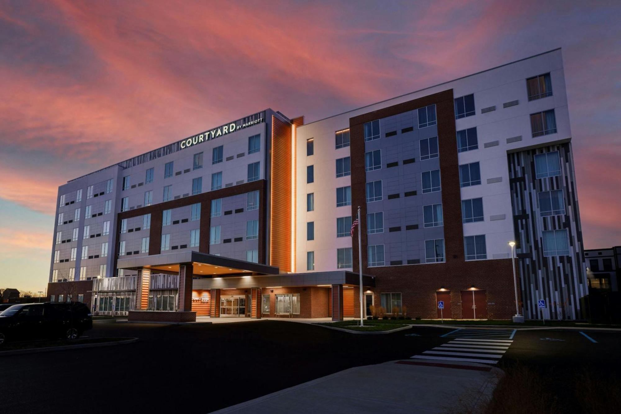 Courtyard By Marriott Indianapolis فِشرز المظهر الخارجي الصورة