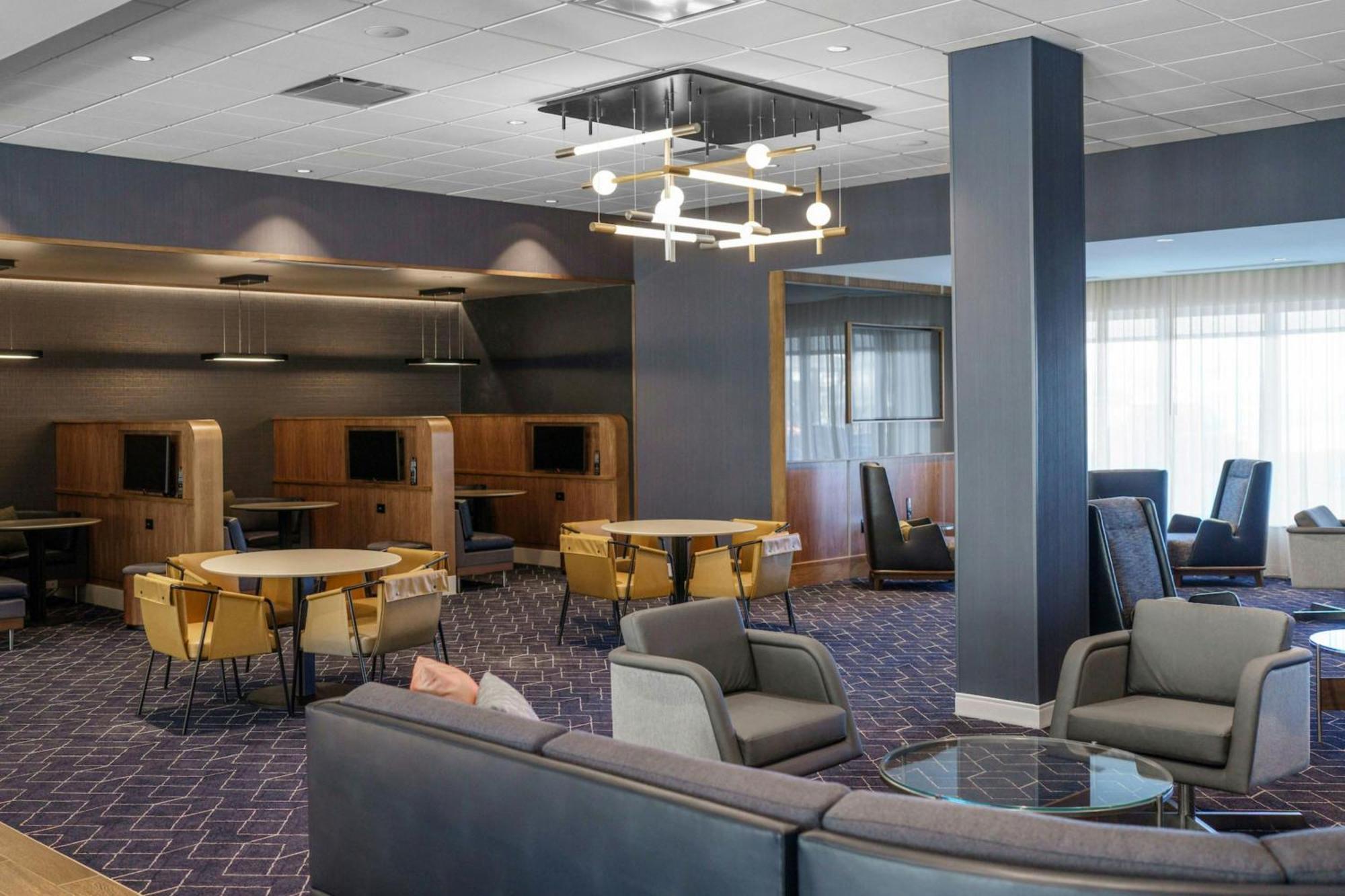 Courtyard By Marriott Indianapolis فِشرز المظهر الخارجي الصورة